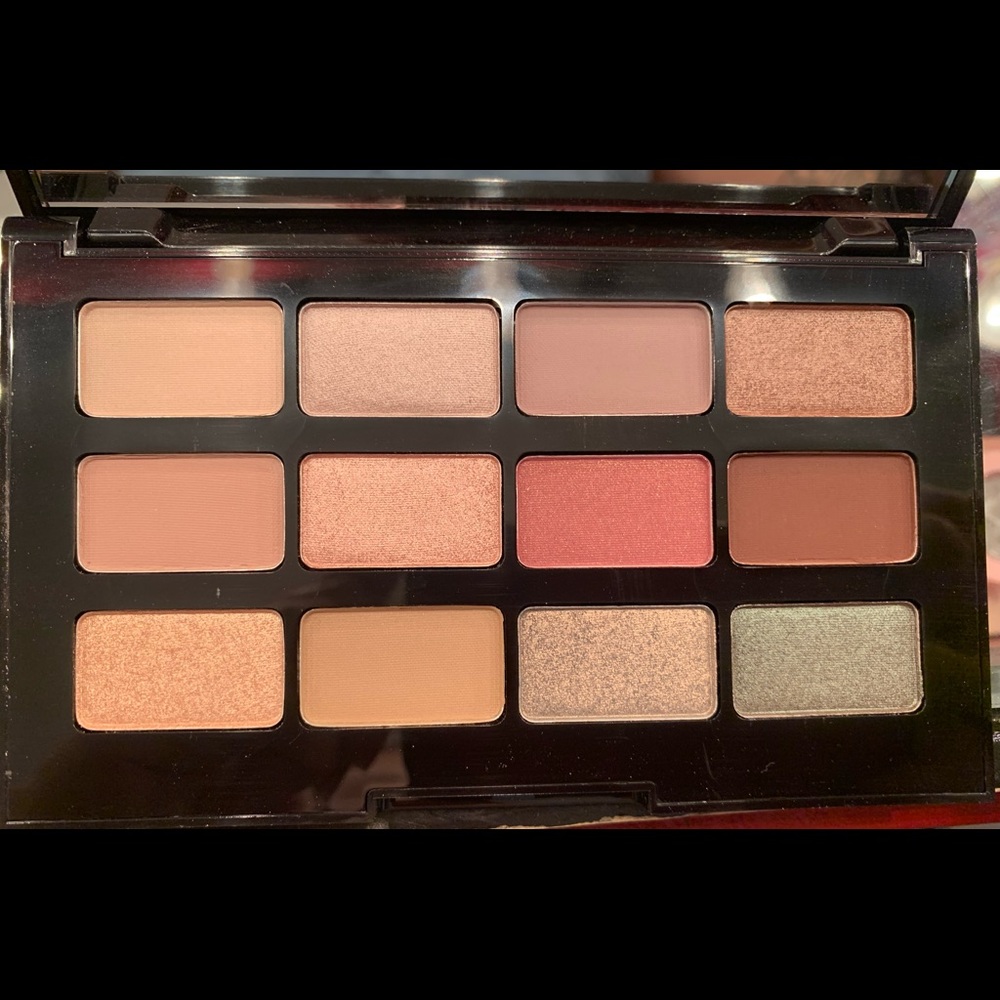Laura Geller Casual Eyeshadow